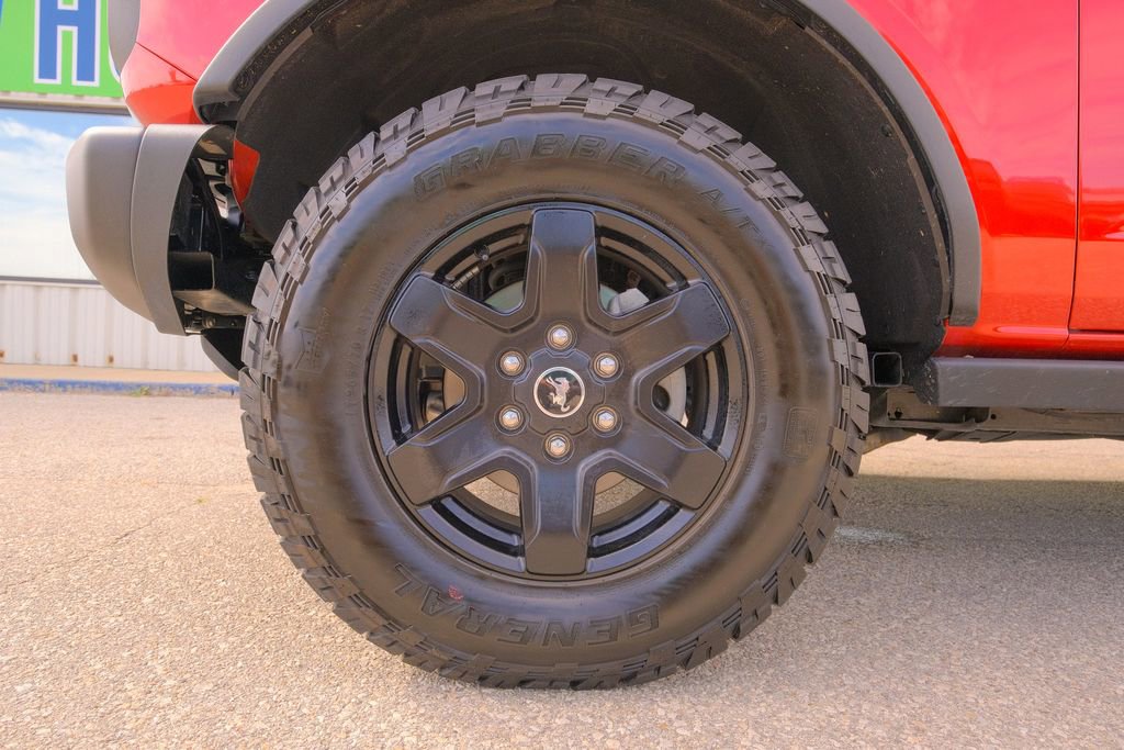 Used 2023 Ford Bronco Black Diamond image 38