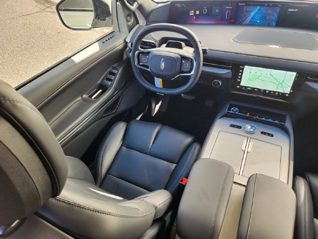 New 2027 Lincoln Navigator L Reserve w/ Jet Appearance Package AWD/4WD image 10