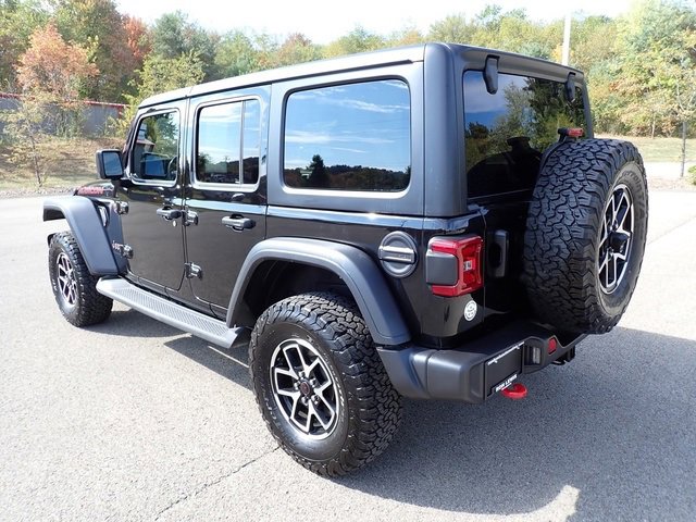 Certified 2024 Jeep Wrangler Unlimited Rubicon w/ Convenience Group image 3