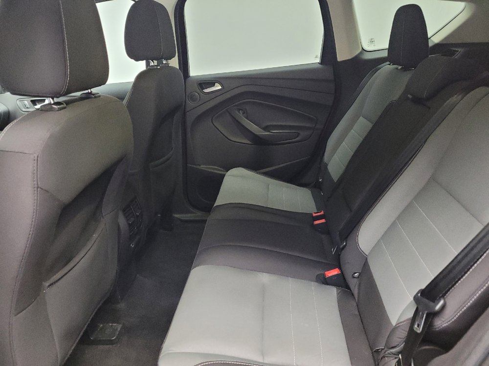Used 2016 Ford Escape SE w/ Equipment Group 201A FWD image 18