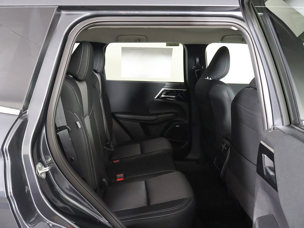 New 2026 Mitsubishi Outlander ES AWD/4WD image 30