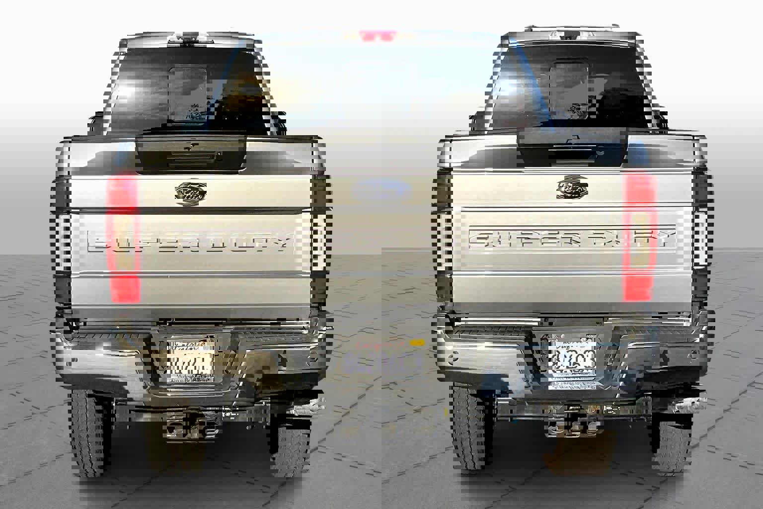 Used 2021 Ford F250 Lariat w/ Lariat Ultimate Package image 4