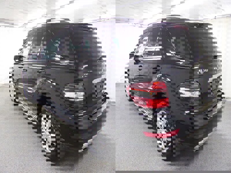 Used 2010 Mercedes-Benz ML 350 4MATIC image 4