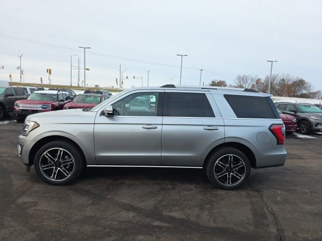 Used 2021 Ford Expedition Limited image 4