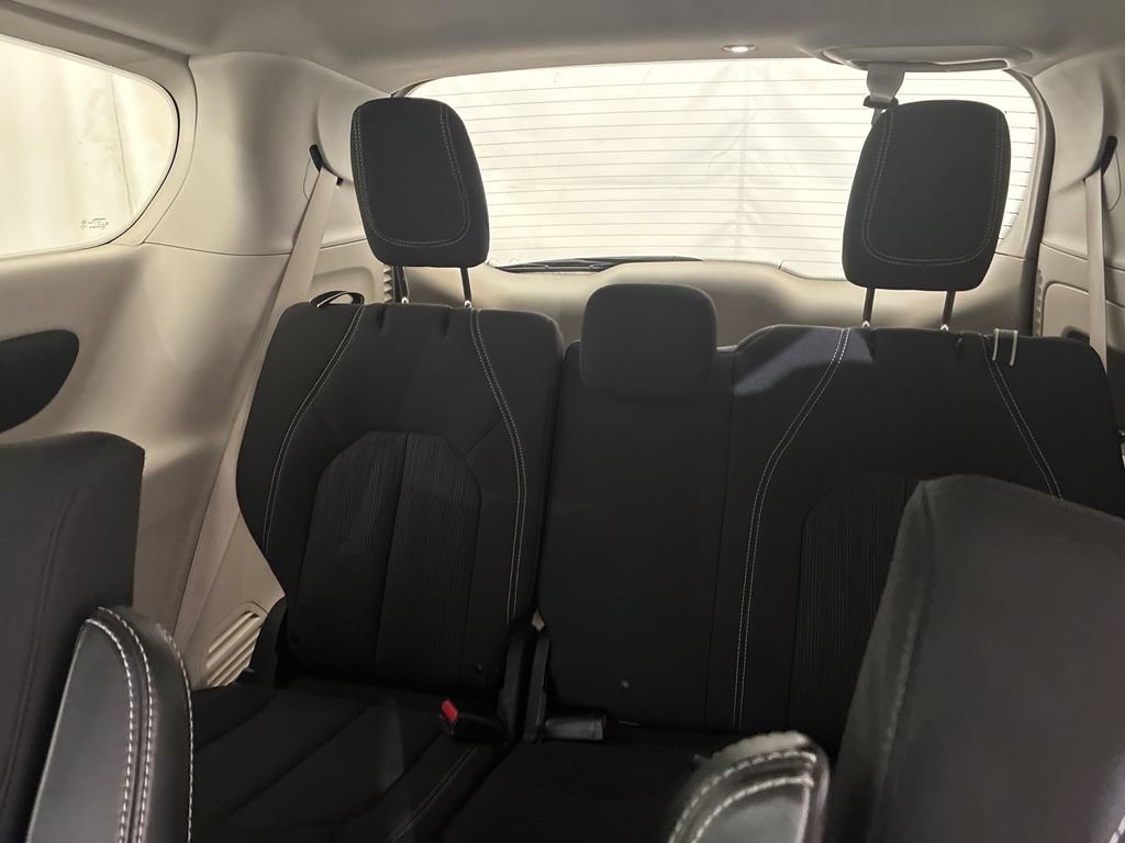 Used 2020 Chrysler Voyager LX w/ Cold Weather Group FWD image 10