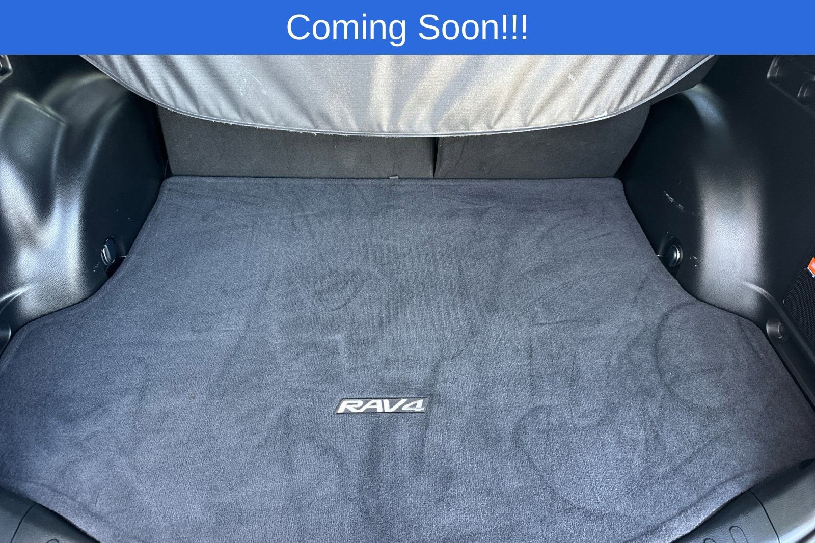 Used 2018 Toyota RAV4 Limited w/ Advanced Technology Package image 16