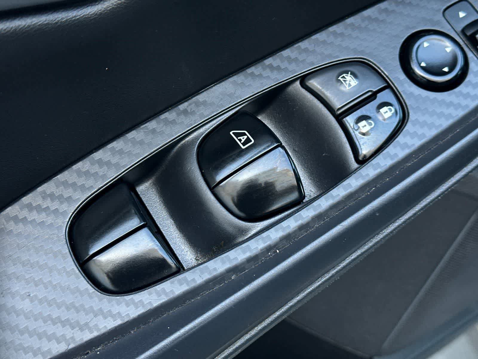 Used 2022 Nissan Sentra SV FWD image 14
