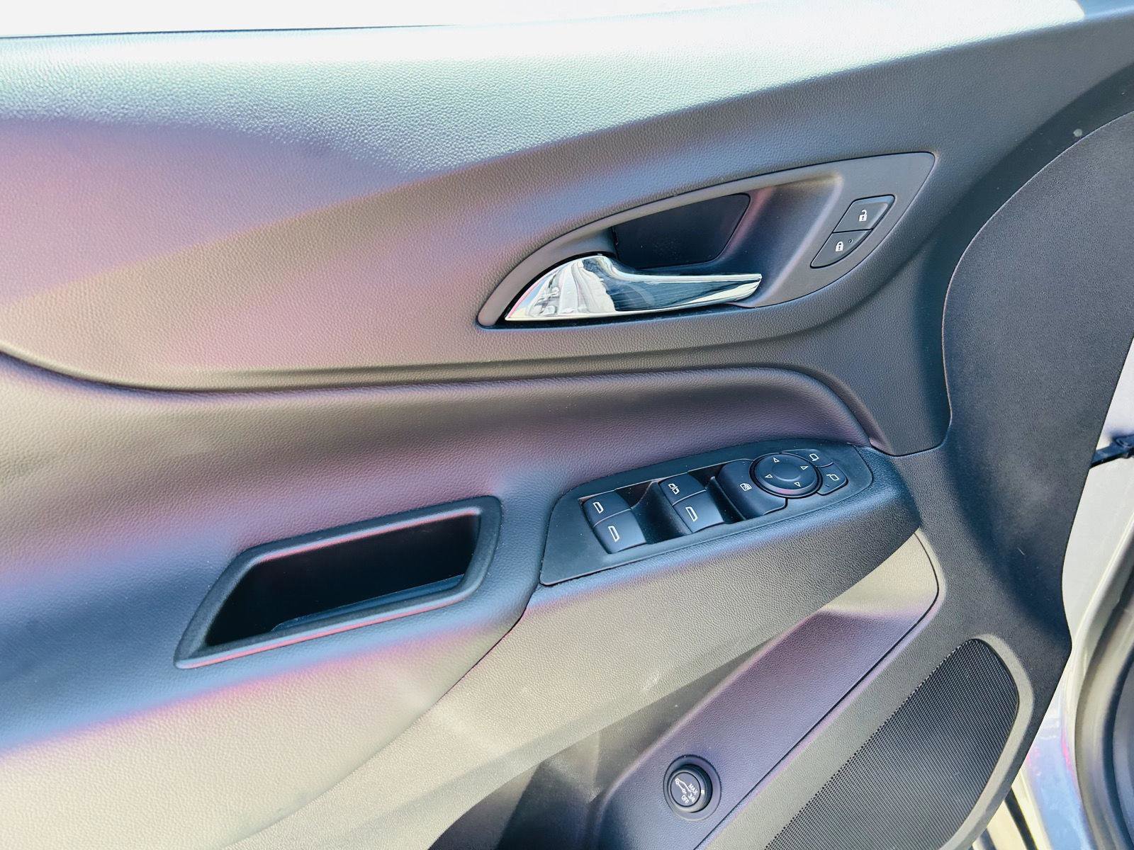 Used 2024 Chevrolet Equinox LT w/ LPO, Floor Liner Package FWD image 12