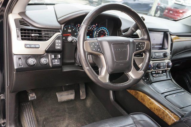 Used 2017 GMC Yukon Denali image 13