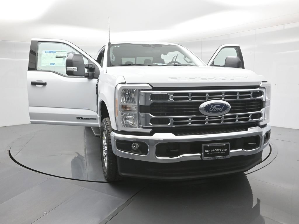 New 2026 Ford F350 XLT w/ FX4 Off-Road Package image 28