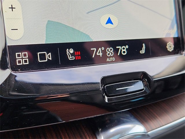 Used 2024 Volvo XC60 B5 Plus image 13