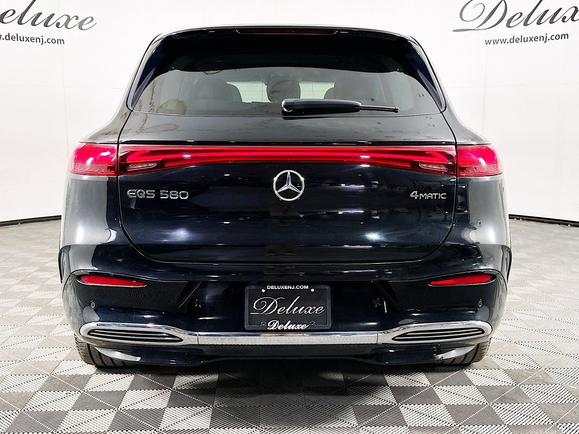 Used 2023 Mercedes-Benz EQS 580 4MATIC SUV image 5