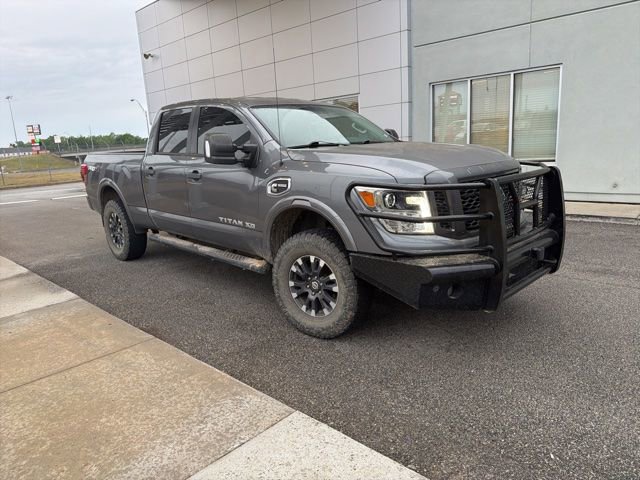 Used 2019 Nissan Titan PRO-4X w/ Pro-4x Convenience Package AWD/4WD image 3
