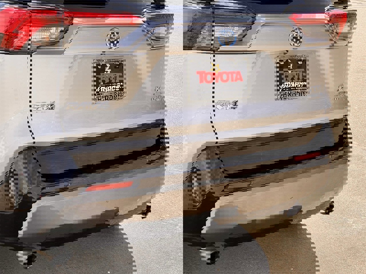 Used 2019 Toyota RAV4 XSE image 6