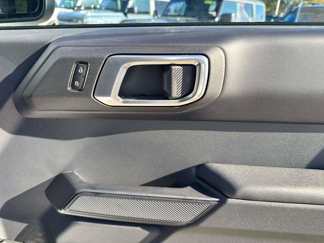 New 2025 Ford Bronco Badlands image 17