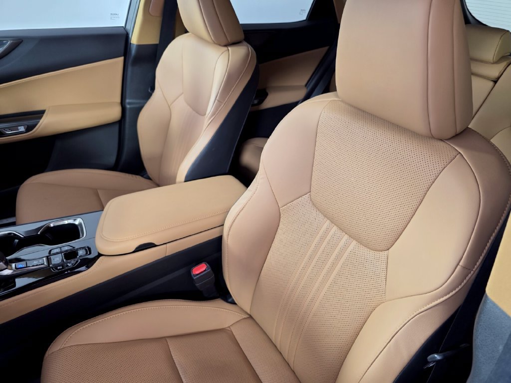 Used 2023 Lexus NX 350 AWD image 11
