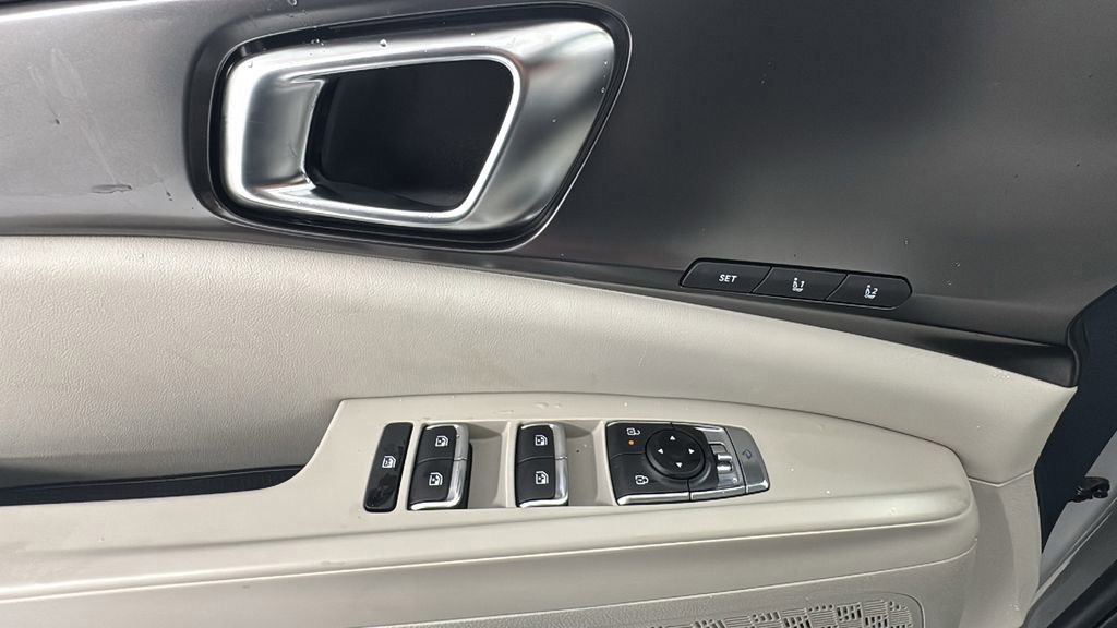 New 2026 Kia Carnival SX w/ SX Dark Edition Package FWD image 21