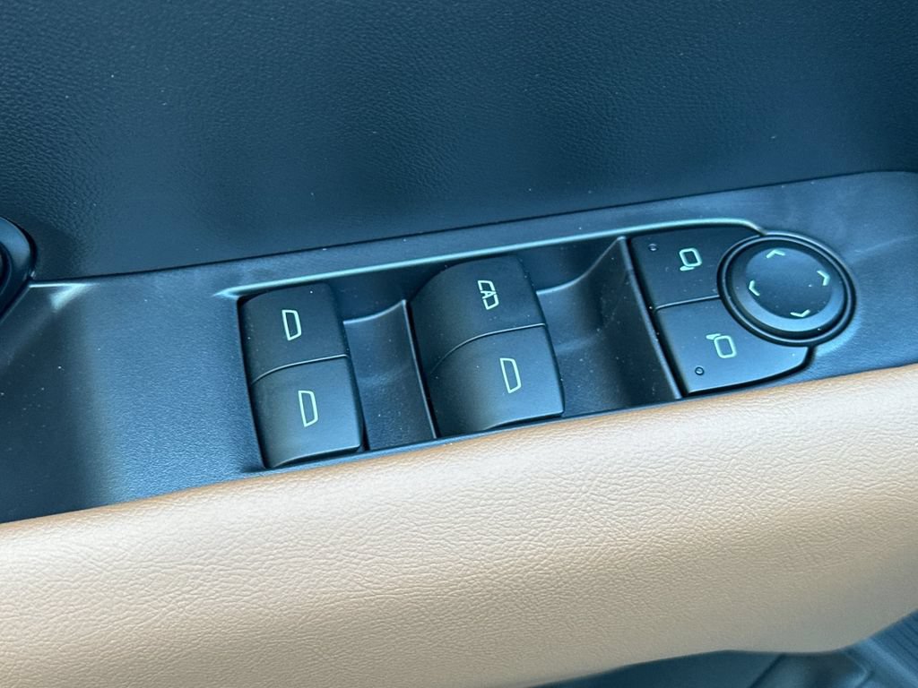 New 2026 GMC Canyon AT4 w/ Nightfall Edition AWD/4WD image 11