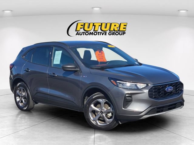 Used 2025 Ford Escape ST-Line AWD/4WD image 1
