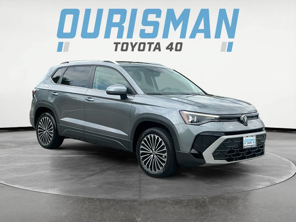Used 2025 Volkswagen Taos SE