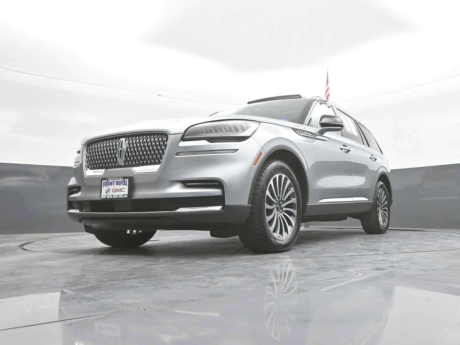 Used 2023 Lincoln Aviator AWD w/ Premium Package image 43