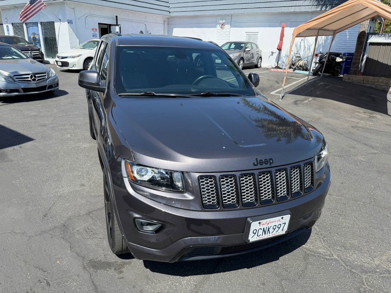 Used 2014 Jeep Grand Cherokee Altitude RWD image 12
