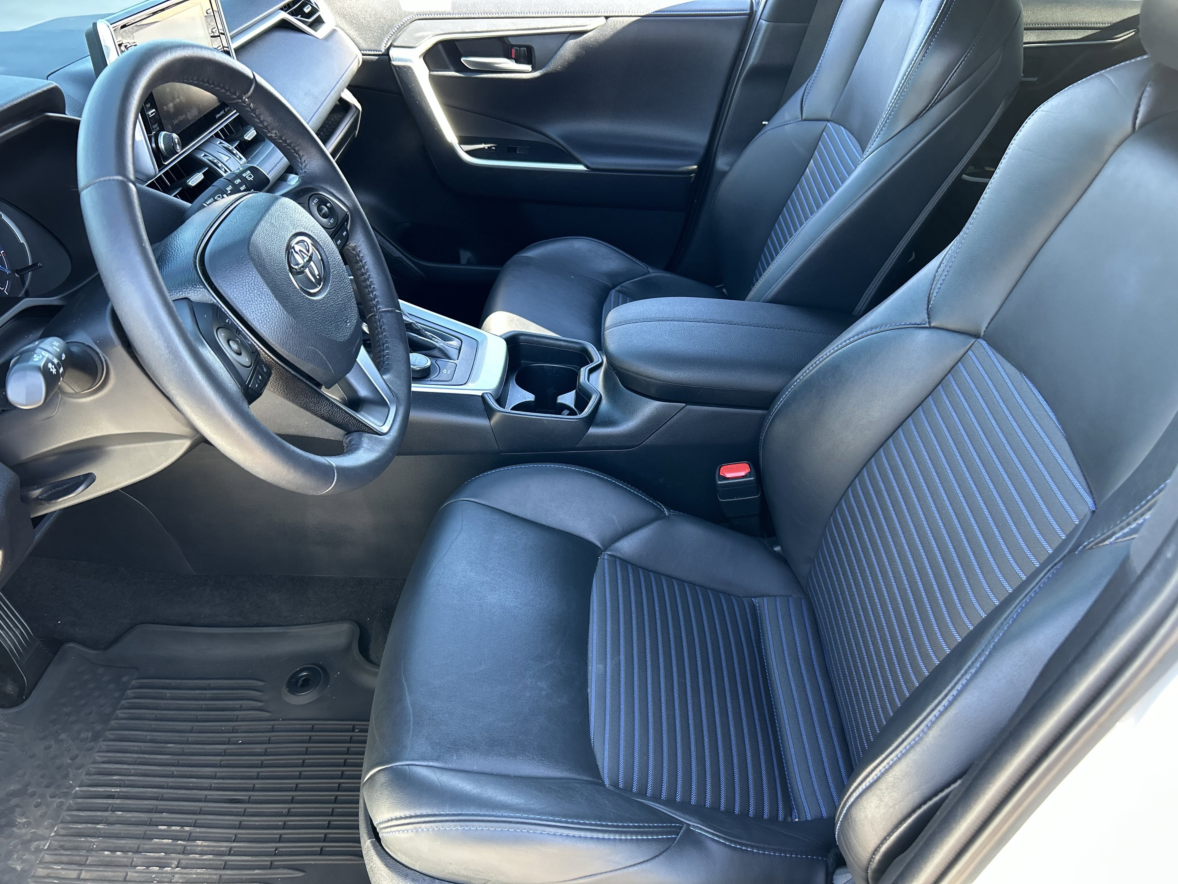Used 2021 Toyota RAV4 XSE image 19
