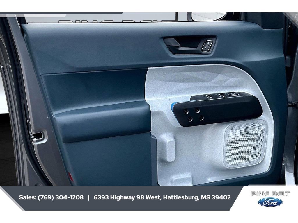 Used 2025 Ford Maverick XLT FWD image 18