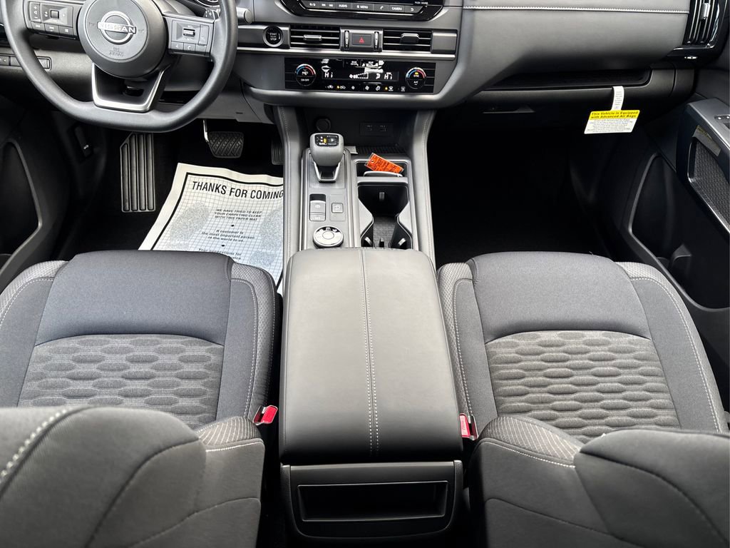 New 2025 Nissan Pathfinder S image 19