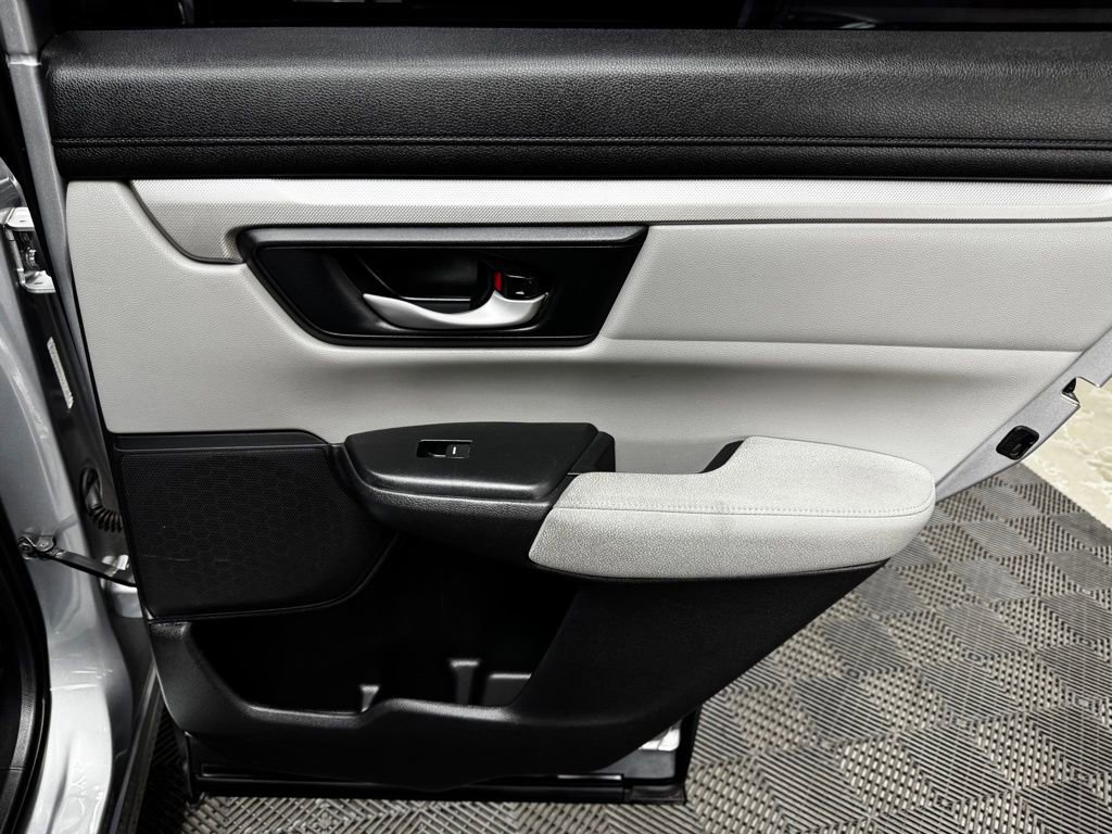 Used 2019 Honda CR-V LX image 48