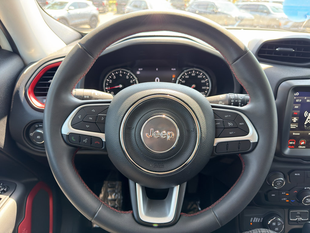 Used 2023 Jeep Renegade Trailhawk AWD/4WD image 11
