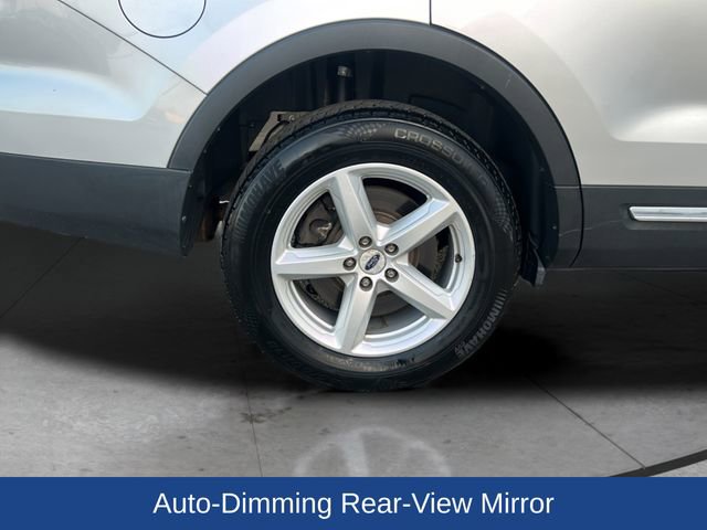 Used 2017 Ford Explorer XLT w/ Equipment Group 202A image 29