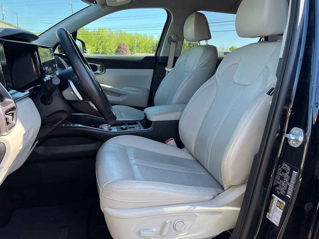 Used 2023 Kia Sorento EX AWD/4WD image 18