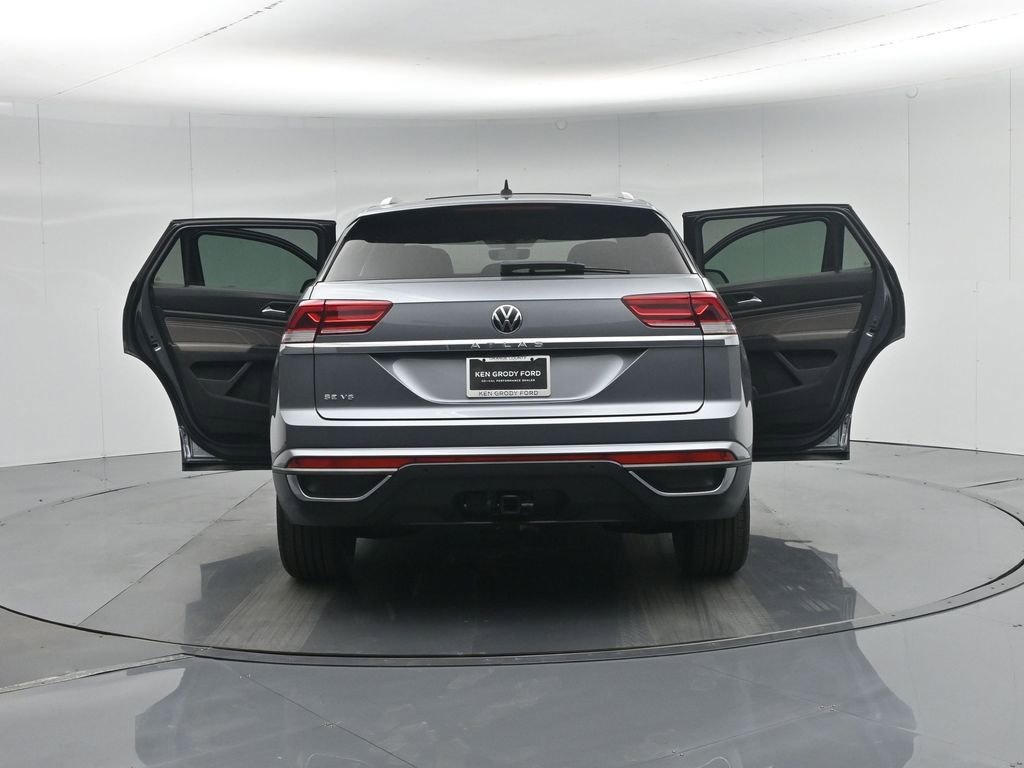 Used 2023 Volkswagen Atlas Cross Sport SE w/ Panoramic Sunroof Package image 34