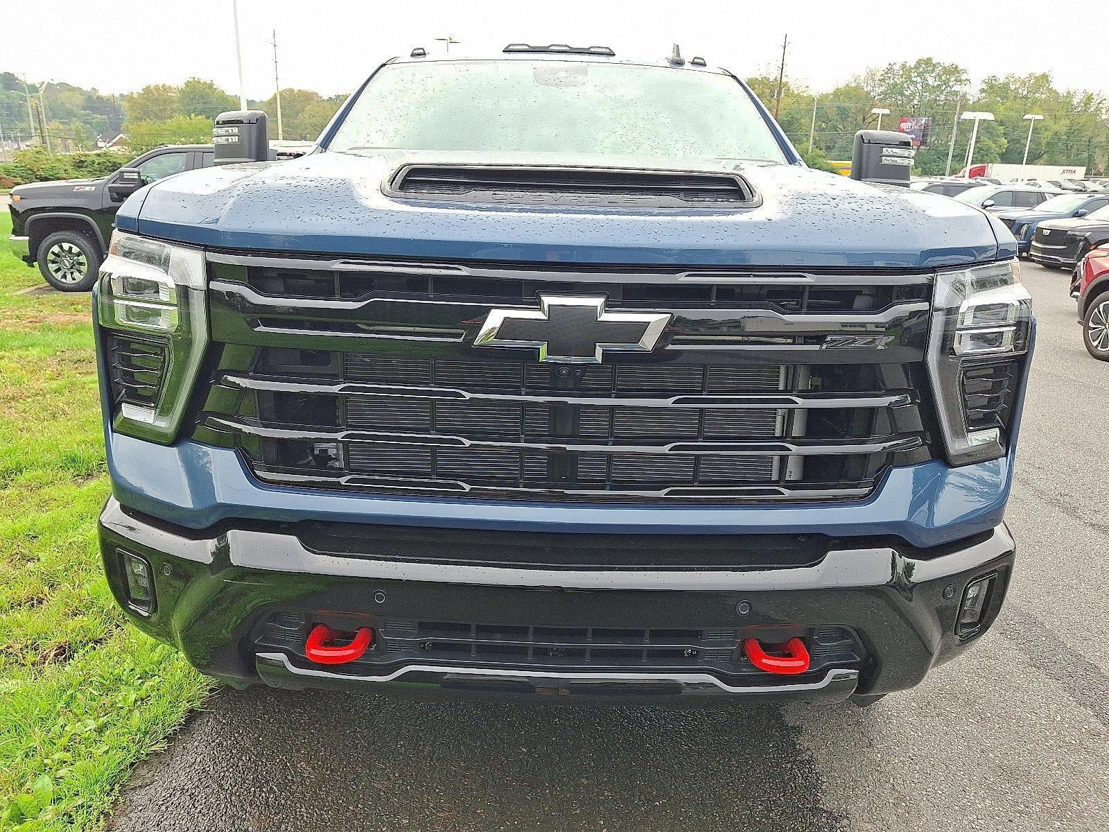 New 2026 Chevrolet Silverado 3500 LT w/ Trail Boss Package AWD/4WD image 2