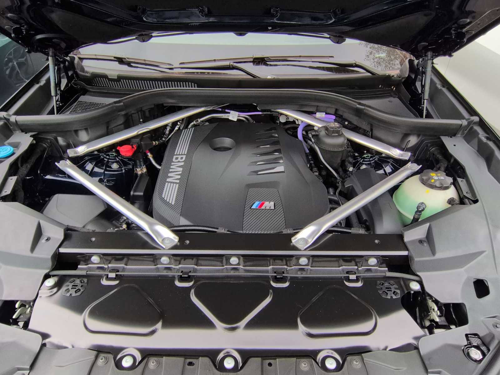 New 2026 BMW X6 xDrive40i w/ Climate Comfort Package image 15