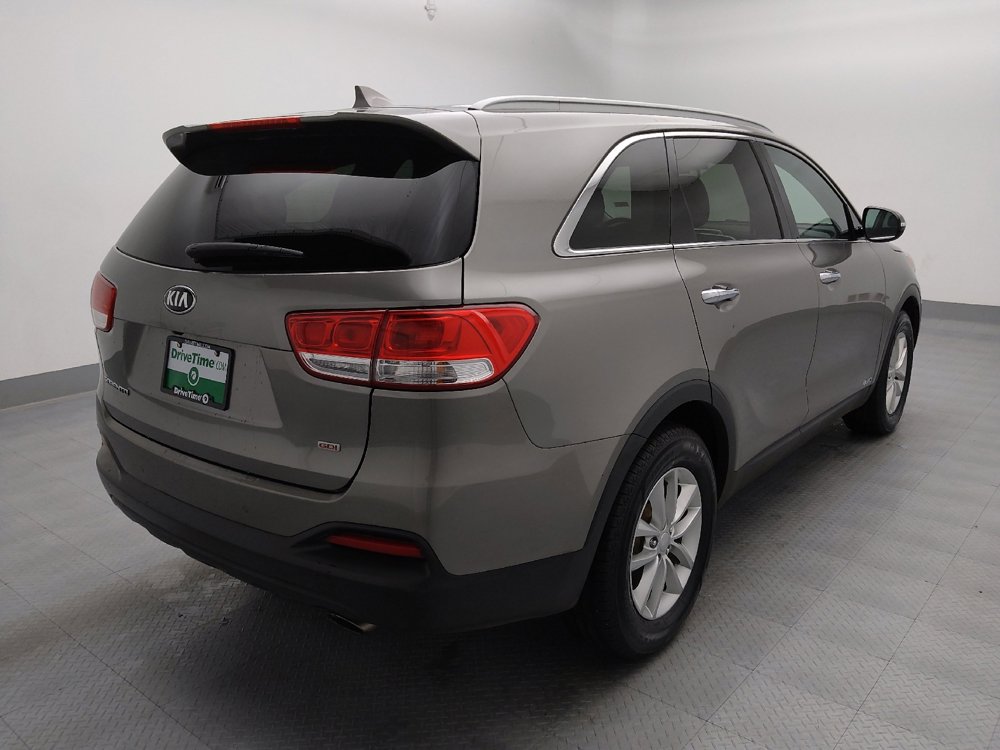 Used 2016 Kia Sorento AWD w/ LX Convenience Package image 9