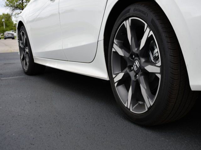 Used 2025 Honda Civic Sport Touring image 10
