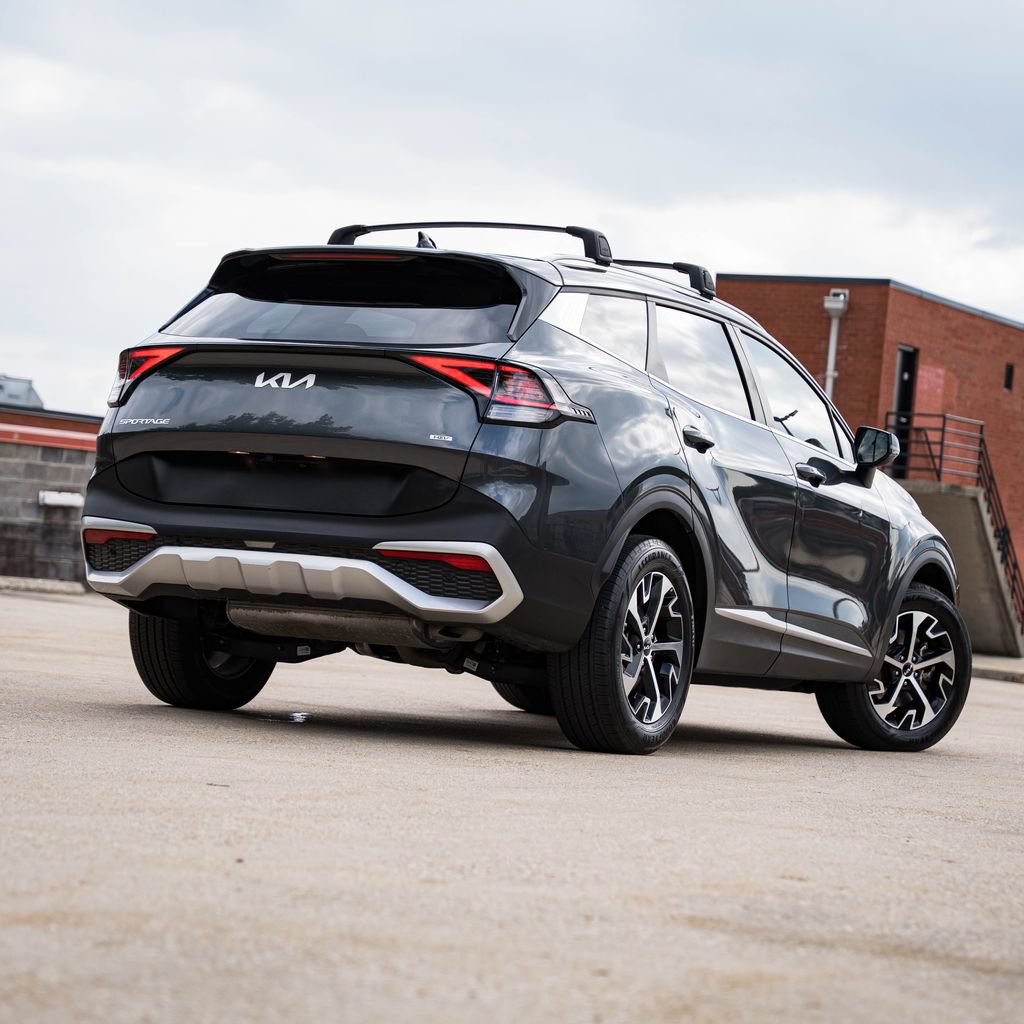 Used 2023 Kia Sportage EX AWD/4WD image 6