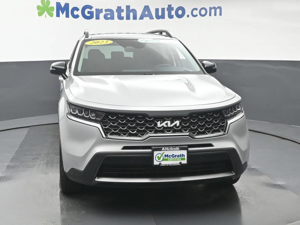 Used 2023 Kia Sorento S w/ Panoramic Sunroof Package AWD/4WD image 5