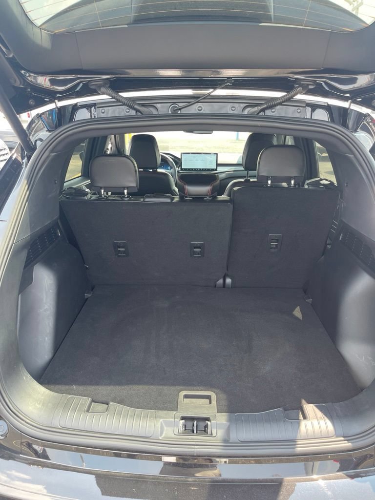 Used 2025 Ford Escape ST-Line Elite w/ Premium Technology Package AWD/4WD image 10