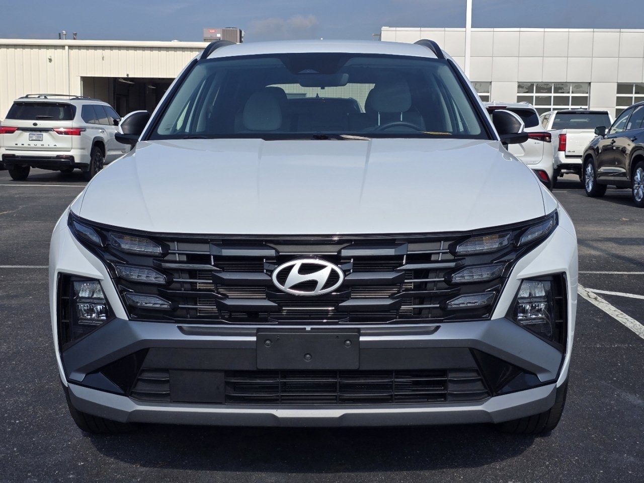 Used 2026 Hyundai Tucson SEL FWD image 2