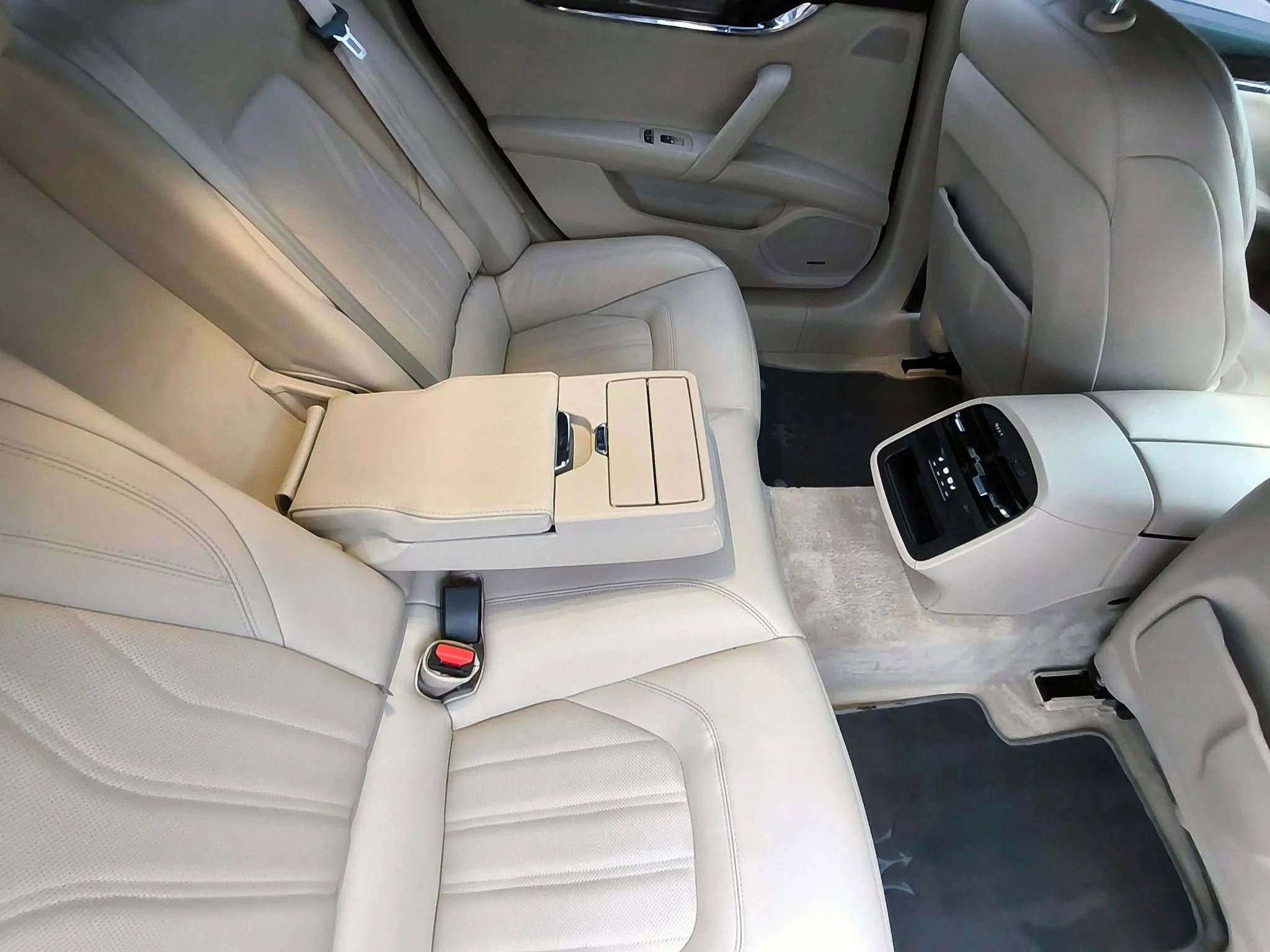 Used 2017 Maserati Quattroporte GTS GranLusso RWD image 31