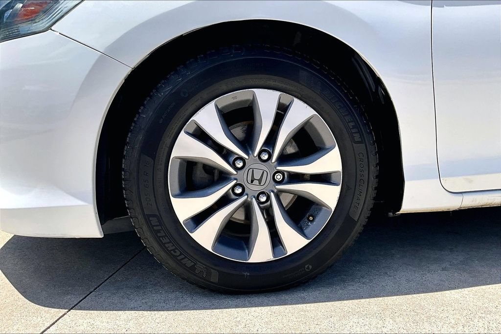 Used 2013 Honda Accord LX image 10