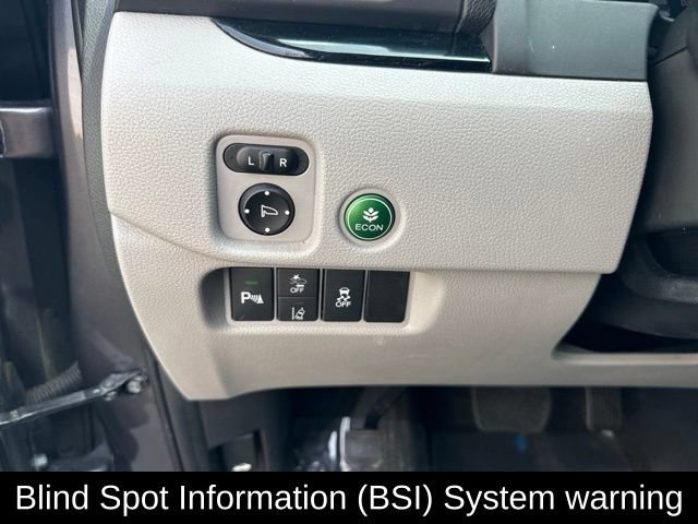 Used 2019 Honda Pilot Touring image 19