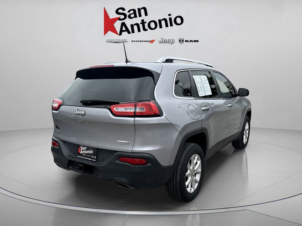 Used 2016 Jeep Cherokee Latitude w/ Trailer Tow Group AWD/4WD image 8