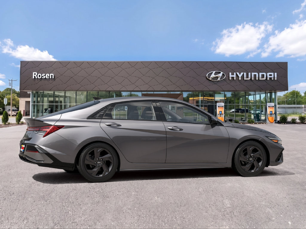 New 2026 Hyundai Elantra SEL Sport FWD image 17