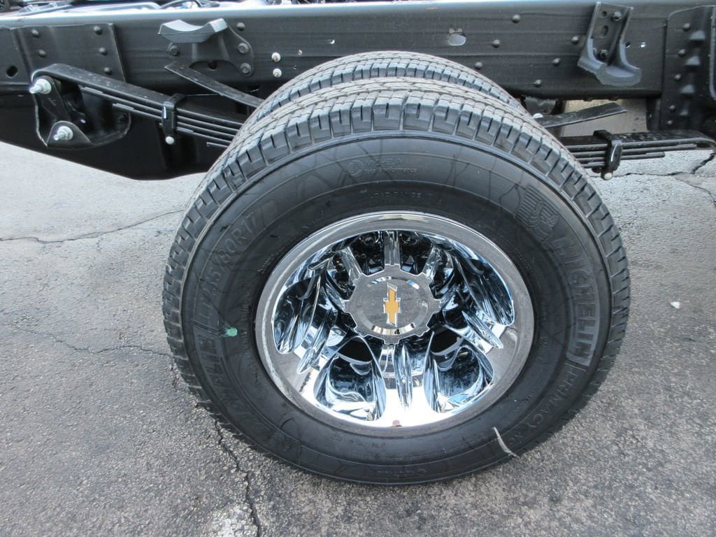 New 2026 Chevrolet Silverado 3500 LT w/ Convenience Package image 12
