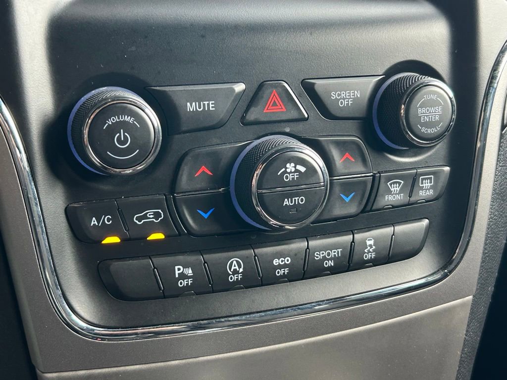 Used 2019 Jeep Grand Cherokee Laredo image 43