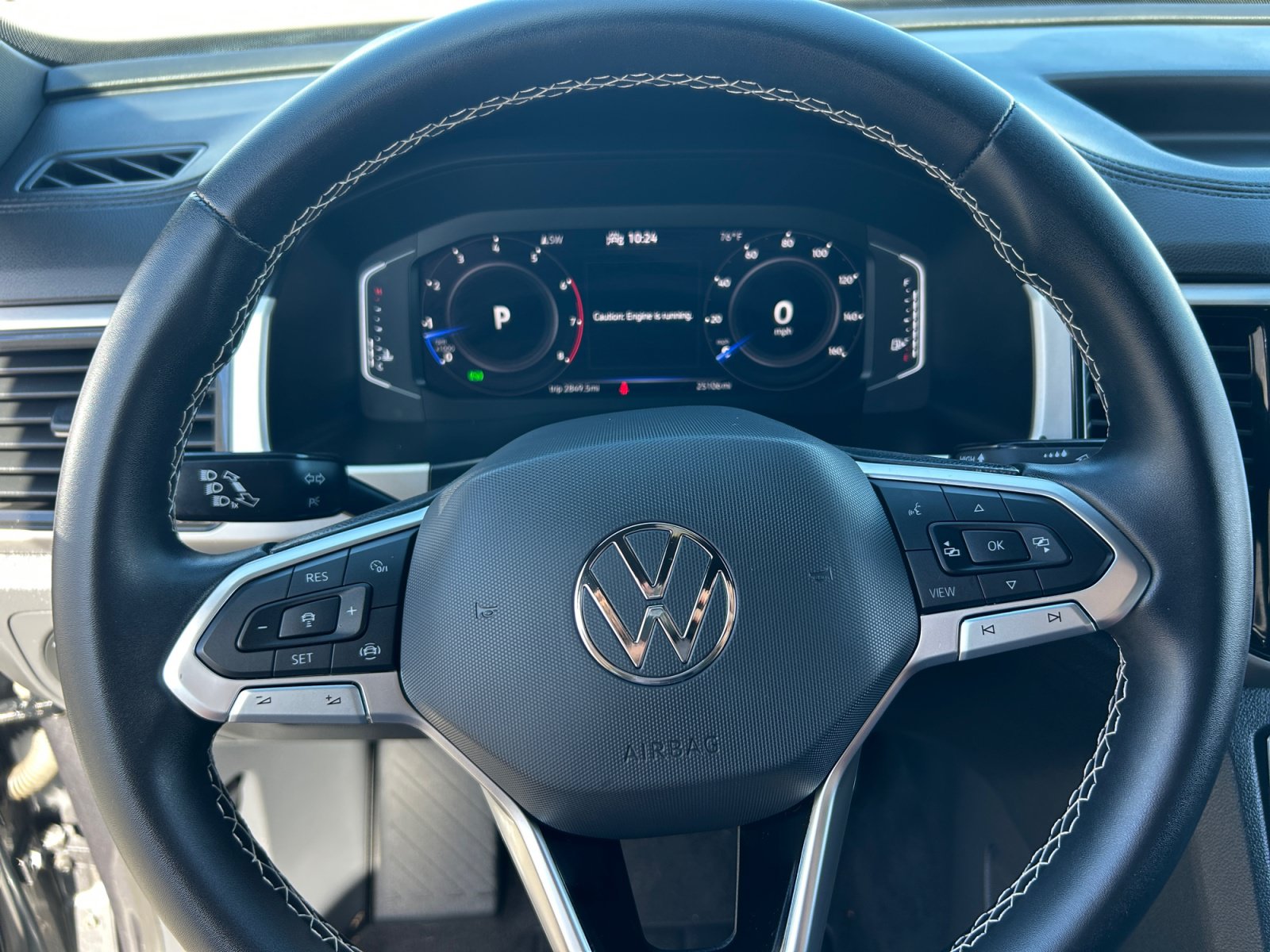 Used 2023 Volkswagen Atlas Cross Sport SE FWD image 9